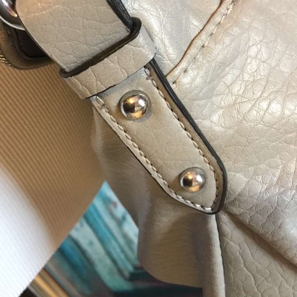 Juicy Couture Grey Bohemian Crossbody Hobo - Picture 5 of 7